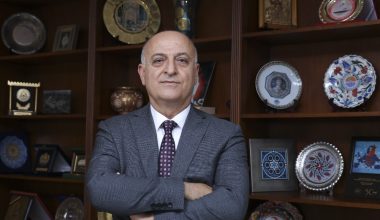 “Mersin’in önemli değerleri yeni yatırımlara feda edilmemelidir”