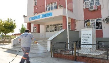 Okullar sürekli ilaçlanıyor