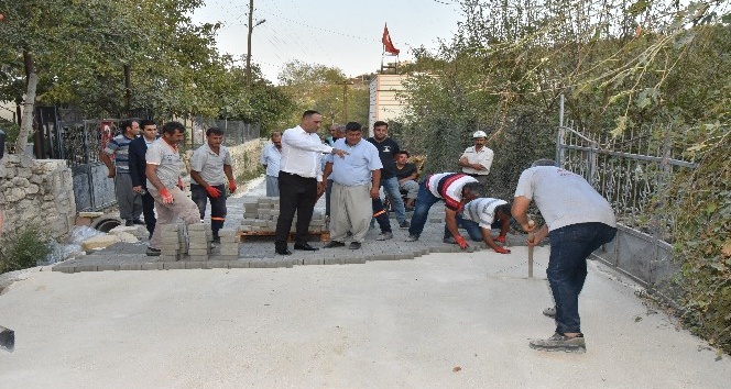 TOROSLAR DA YOL YAPIM ÇALIŞMALARI