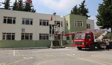 Toroslar’da okullarda bakım çalışmaları sürüyor