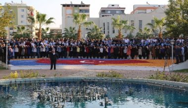 Erdemli Belediyesi’nden Mehmetçiğe ‘asker selamı’
