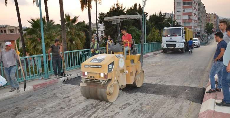 ÜSTGEÇİTTE YIPRANAN BAĞLANTI NOKTALARI ONARILDI