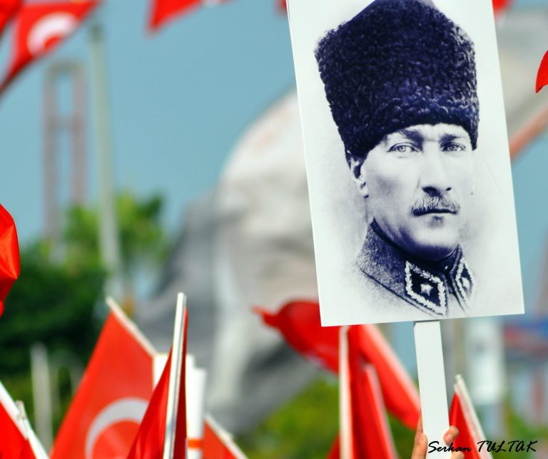 BUGÜN TATİL DEĞİL, BAYRAM