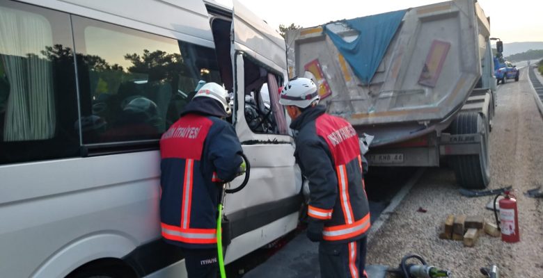 Rus mühendisler kazada öldü