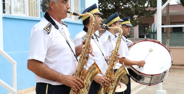 ÖĞRENCİLER BANDOYLA TANIŞIYOR
