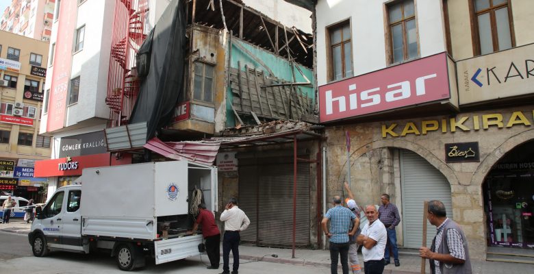 ÇÖKEN BİNADA GÜVENLİK ÖNLEMİ ALINDI