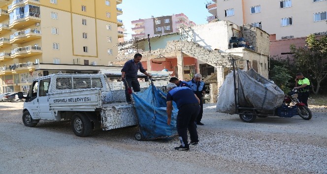 Erdemli zabıtasından hurdacılara denetim
