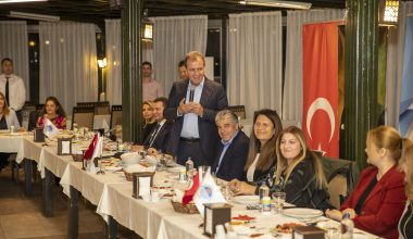 BAŞKAN SEÇER, KADIN MUHTARLAR VE MECLİS ÜYELERİ İLE BULUŞTU