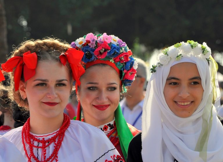 ELİMİZDE BİR TEK BU FESTİVAL VAR