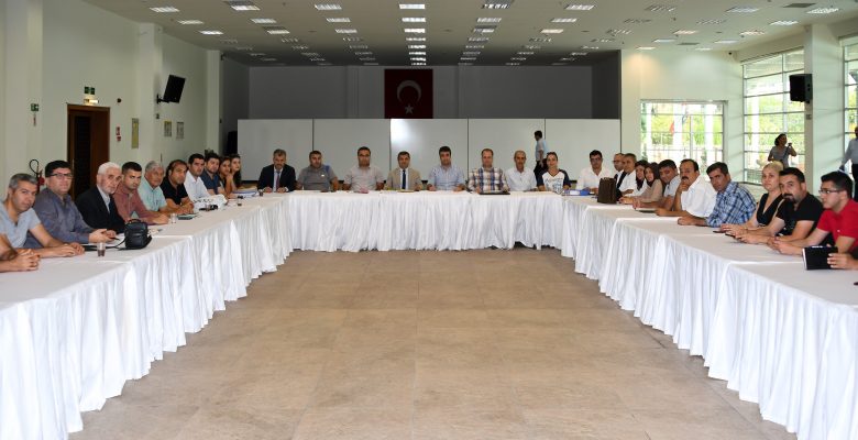 BÜYÜKŞEHİR, ATIK VE TEMİZLİK HİZMETLERİ YÖNETİMİNİ MASAYA YATIRDI