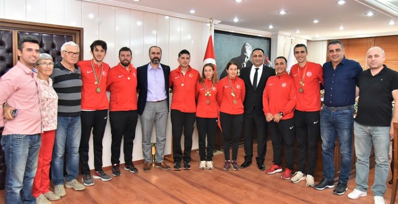 Başkan Yılmaz’dan  Millilere Cumhuriyet Altını