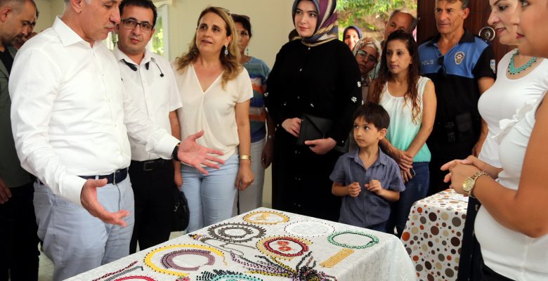 Akdeniz Belediyesi Mahalle Evlerinde kurs ve eğitimler başladı