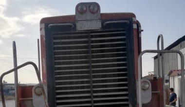 Koca lokomotifi çaldılar!