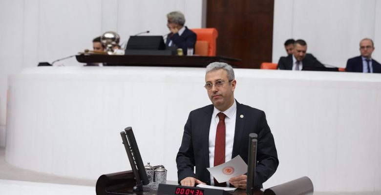 “Yardım kömürleri yanmıyor ve taş çıktı”