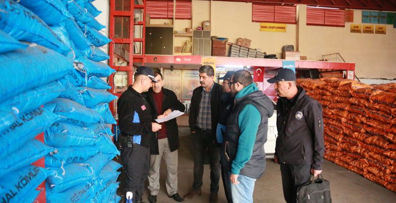 TOROSLAR’DA KATI YAKIT SATAN İŞLETMELER DENETLENDİ