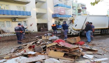 Bir evden 10 ton çöp çıkarıldı