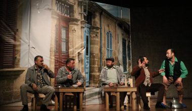 BEKÇİ MURTAZA SEYİRCİYLE BULUŞTU