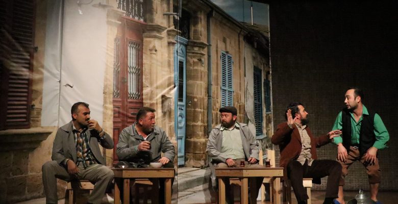 BEKÇİ MURTAZA SEYİRCİYLE BULUŞTU