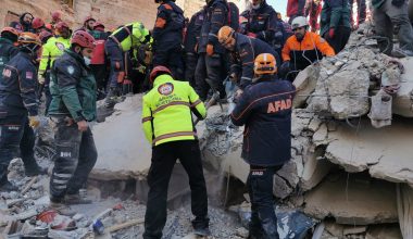 MERSİN BÜYÜKŞEHİR BELEDİYESİ’NİN TÜM BİRİMLERİ ELAZIĞ İÇİN TEYAKKUZDA