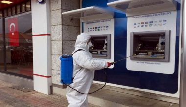 Akdeniz Belediyesi, ilçe genelinde ilaçlama başlattı