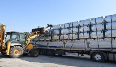 Toroslar Belediyesi çöp konteynerlerini yeniledi