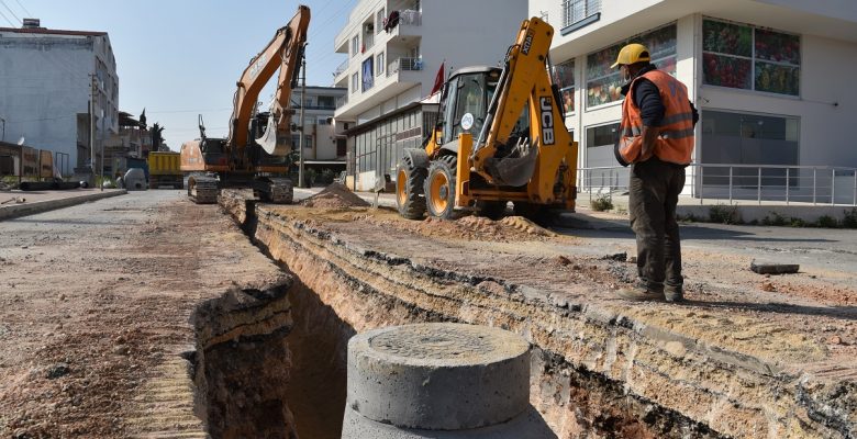KUYULUK’UN KANALİZASYON SORUNU ÇÖZÜLÜYOR