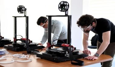 BÜYÜKŞEHİR, 3D YAZICILAR İLE SİPERLİK MASKE ÜRETİYOR