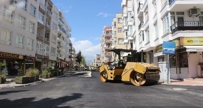 Yol yapım, bakım ve onarım çalışmaları sürüyor