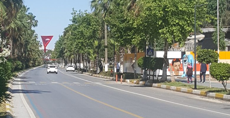 BAYRAM COŞKUSU YALNIZ KALDI