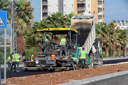 BAŞKAN SEÇER, 36. CADDE’DE SAHA İNCELEMESİ YAPTI