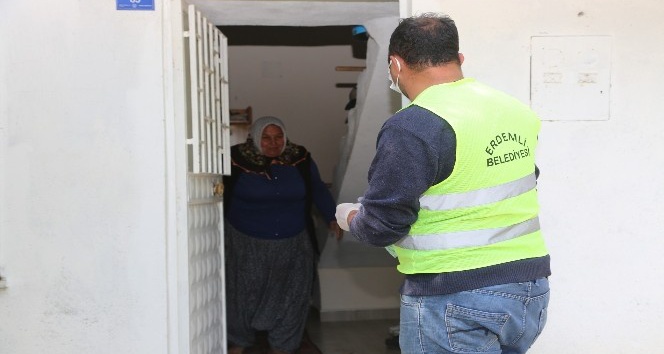 Erdemli Belediyesi internet sitesi üzerinden vatandaşların maske ihtiyaçlarını karşılıyor