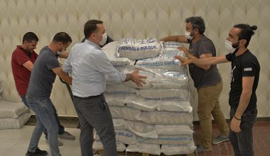 Yenişehir Belediyesi gıda yardımı seferberliğini sürdürüyor