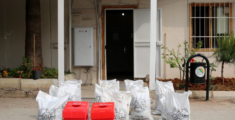 Toroslar Belediyesi 300 kilo atık pil topladı