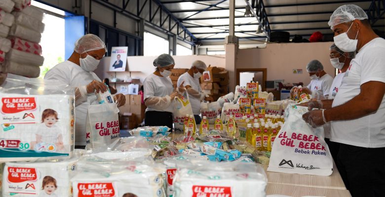‘El bebek gül bebek’ paketleri 8 bin aileye ulaştı