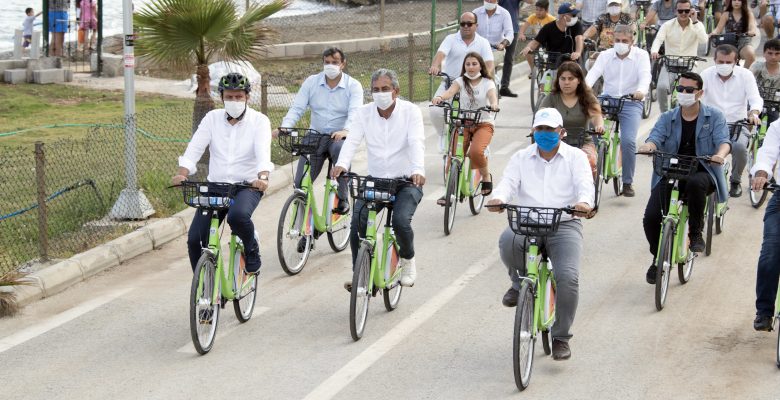 BAŞKAN SEÇER, ERDEMLİ’DE YAZLIKÇI VATANDAŞLARLA BİR ARAYA GELDİ