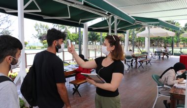 BÜYÜKŞEHİR’İN MERKEZ KÜTÜPHANESİ TEKRAR KAPILARINI AÇTI