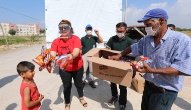 Başkan Tarhan’dan çocuklara karne hediyesi