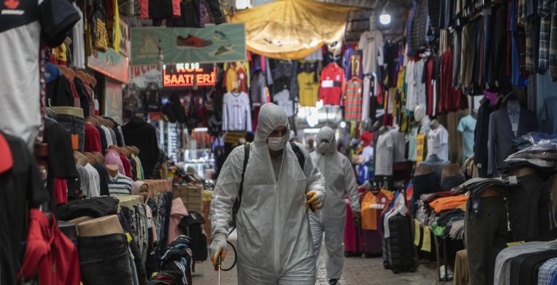 BÜYÜKŞEHİR, TEDBİRLER İÇİN ESNAFI VE VATANDAŞLARI UYARIYOR