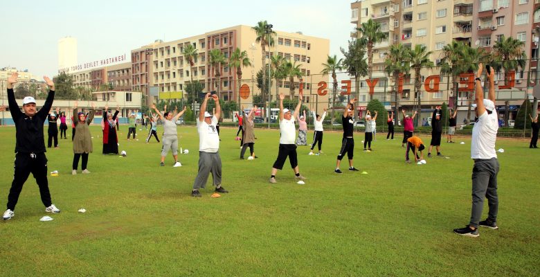 GÜLTAK, VATANDAŞLARLA BİRLİKTE SABAH SPORUNA KATILDI