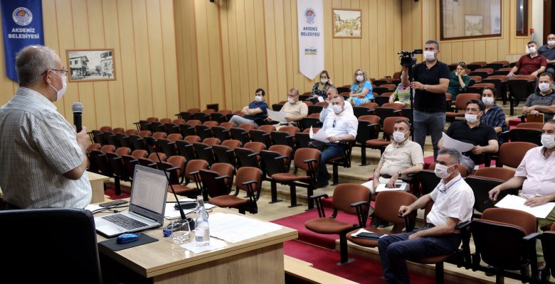 AKDENİZ BELEDİYESİ BEYAZ MASASINI KURUYOR