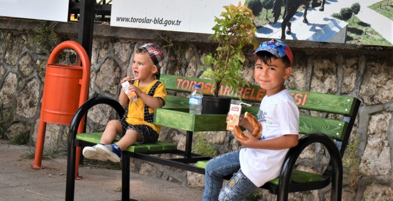 Toroslar’da Sosyal Mesafeli Bank Büyük İlgi Gördü