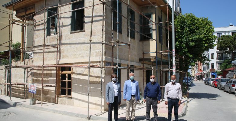 TARİHİ MERSİN EVLERİ GELECEĞE TAŞINACAK