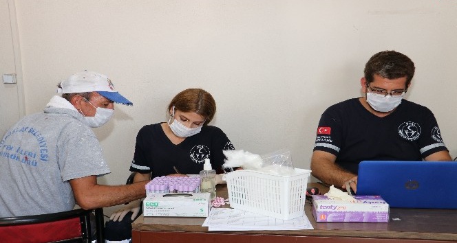 Belediye çalışanları sağlık taramasından geçti