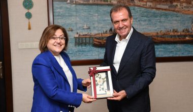 GAZİANTEP BÜYÜKŞEHİR BELEDİYE BAŞKANI MERSİN’DE