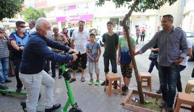 Akdeniz Belediye Başkanı Gültak’tan, “Scooterlı Kent Turu”