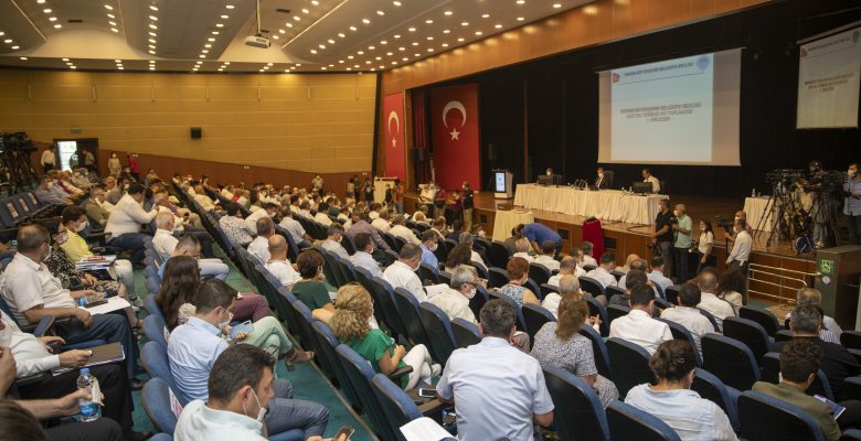 SEÇER: “MAĞDURİYETİ MERSİN HALKI YAŞAR”