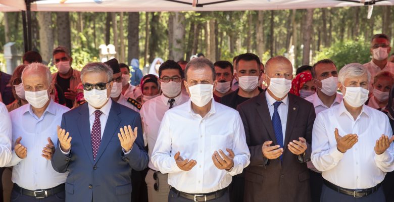 MERSİN ŞEHİTLİĞİ’NDE 15 TEMMUZ ANMA TÖRENİ