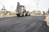 BÜYÜKŞEHİR’DEN HEMZEMİN GEÇİTTE ASFALTLAMA ÇALIŞMASI