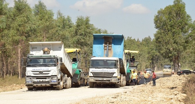 KARABUCAK ORMAN YOLUNDA GÜÇLENDİRME VE ASFALT ÇALIŞMASI YAPILDI