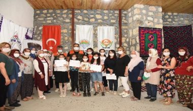 Kursiyerler sertifikalarını aldı